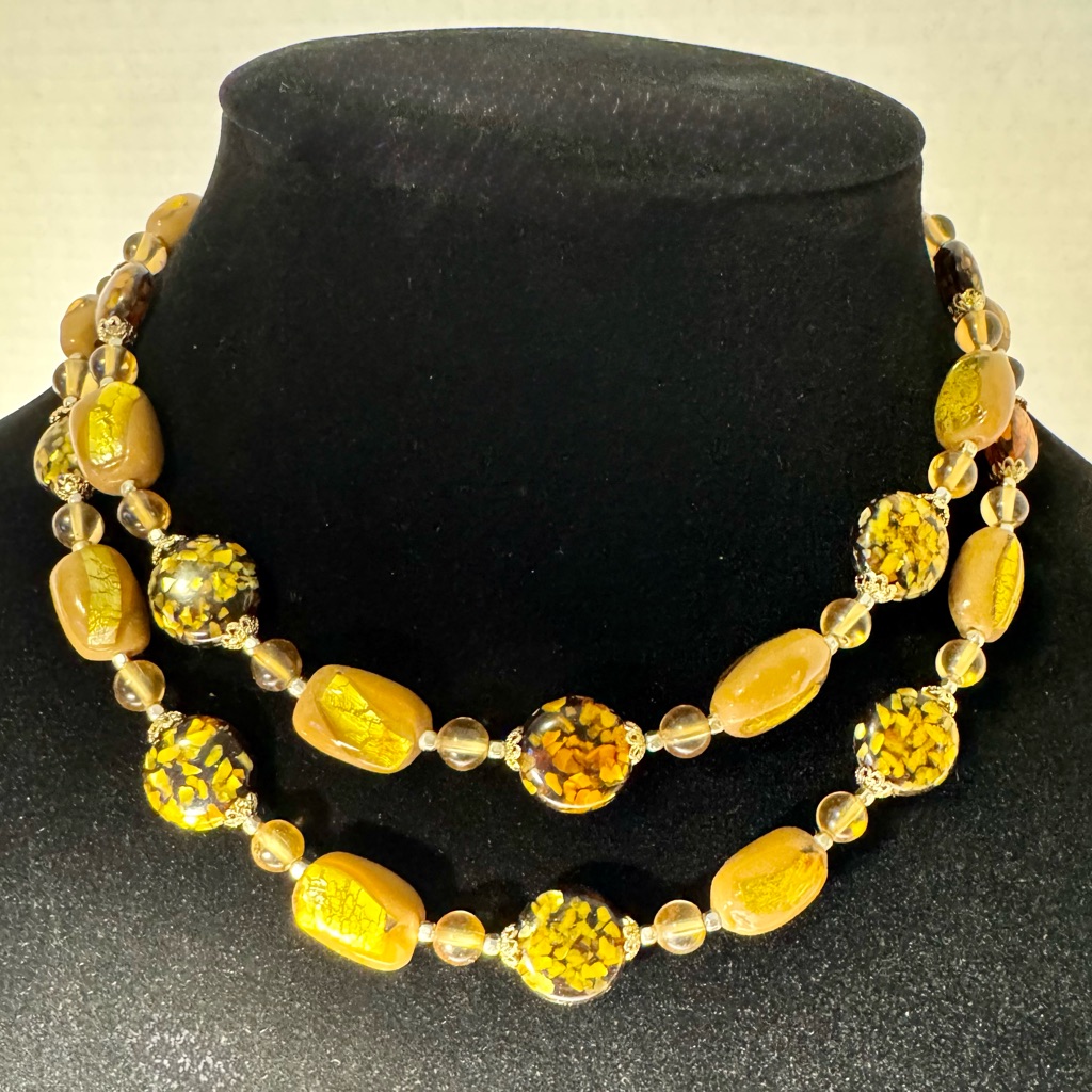 Wonderful Vintage Gold Foil Glass Bead Double Stranded Necklace 14 Long 38$